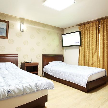Bobos Hotel Чечжу Екстер'єр фото